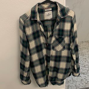 American eagle boyfriend fit lightweight flannel size medium